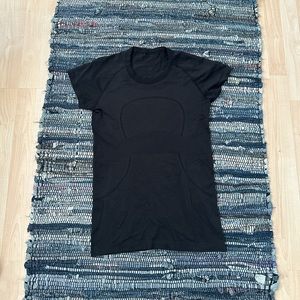 Lululemon Swiftly Tech Short Sleeve